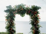 Stunning Krisan Flower for Wedding Sub-Tropical Wedding Flower Décor: Pemutih Villa